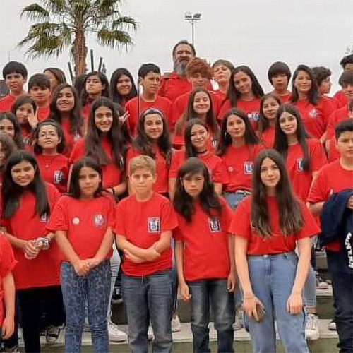 Niñas y niños de la orquesta